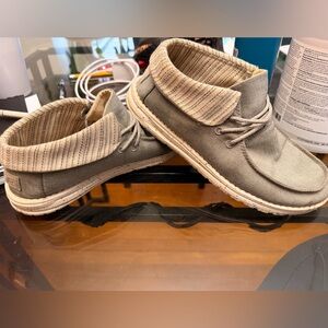 Hey Dude Casual Low-Top Canvas Shoes with Striped Cuff